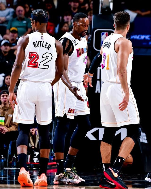 PG电子线上登入-上海队不敌黑龙江队，遭遇连败劫难