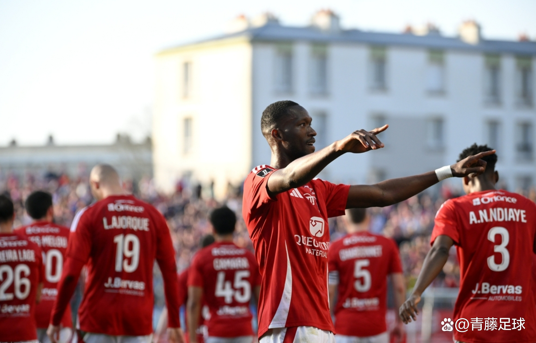 尼斯四虎大胜,击败斯特拉斯堡 尼斯四虎大胜,击败斯特拉斯堡