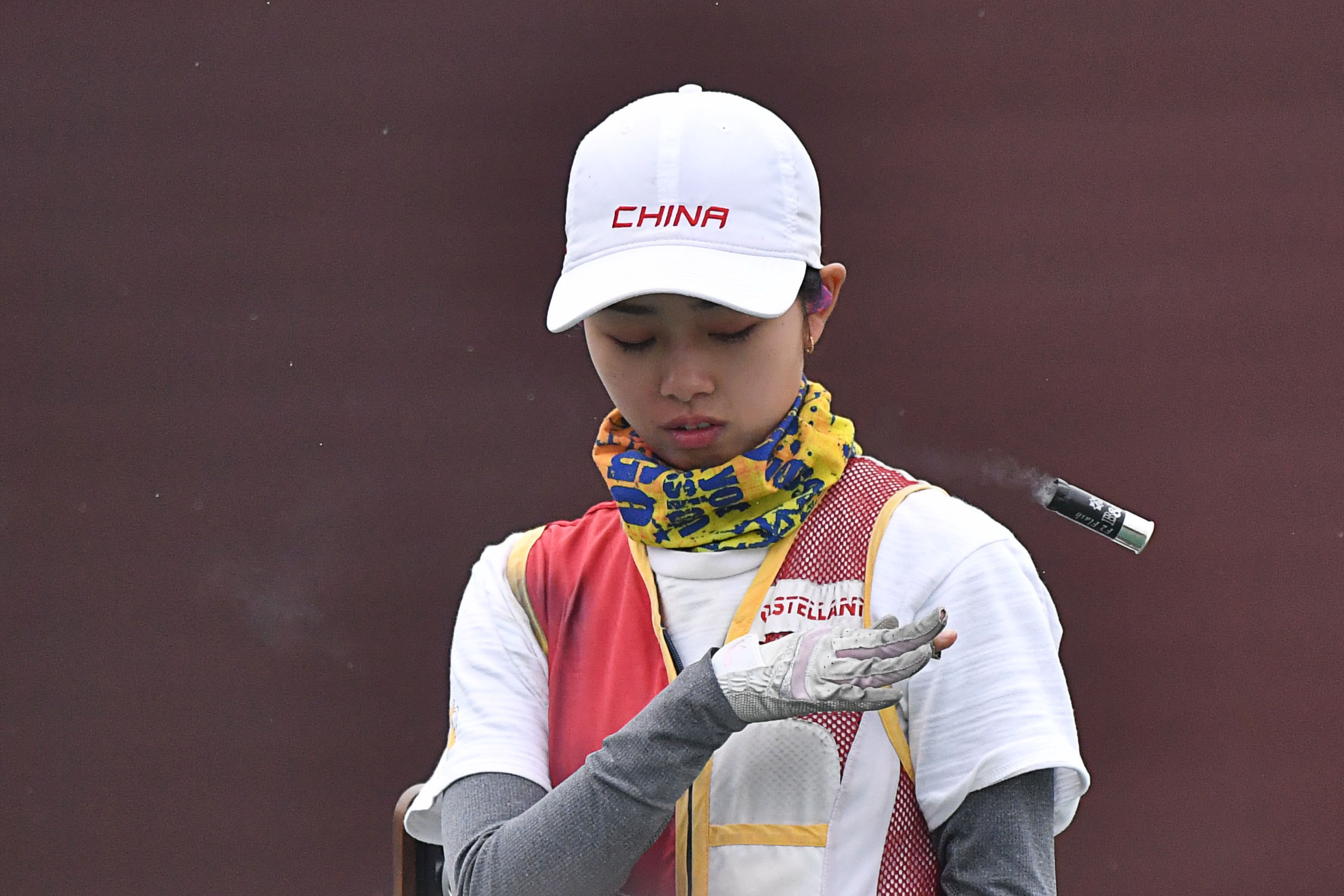 津巴布韦射击名将准星贴靶,夺得桂冠 津巴布韦射击名将准星贴靶,夺得桂冠