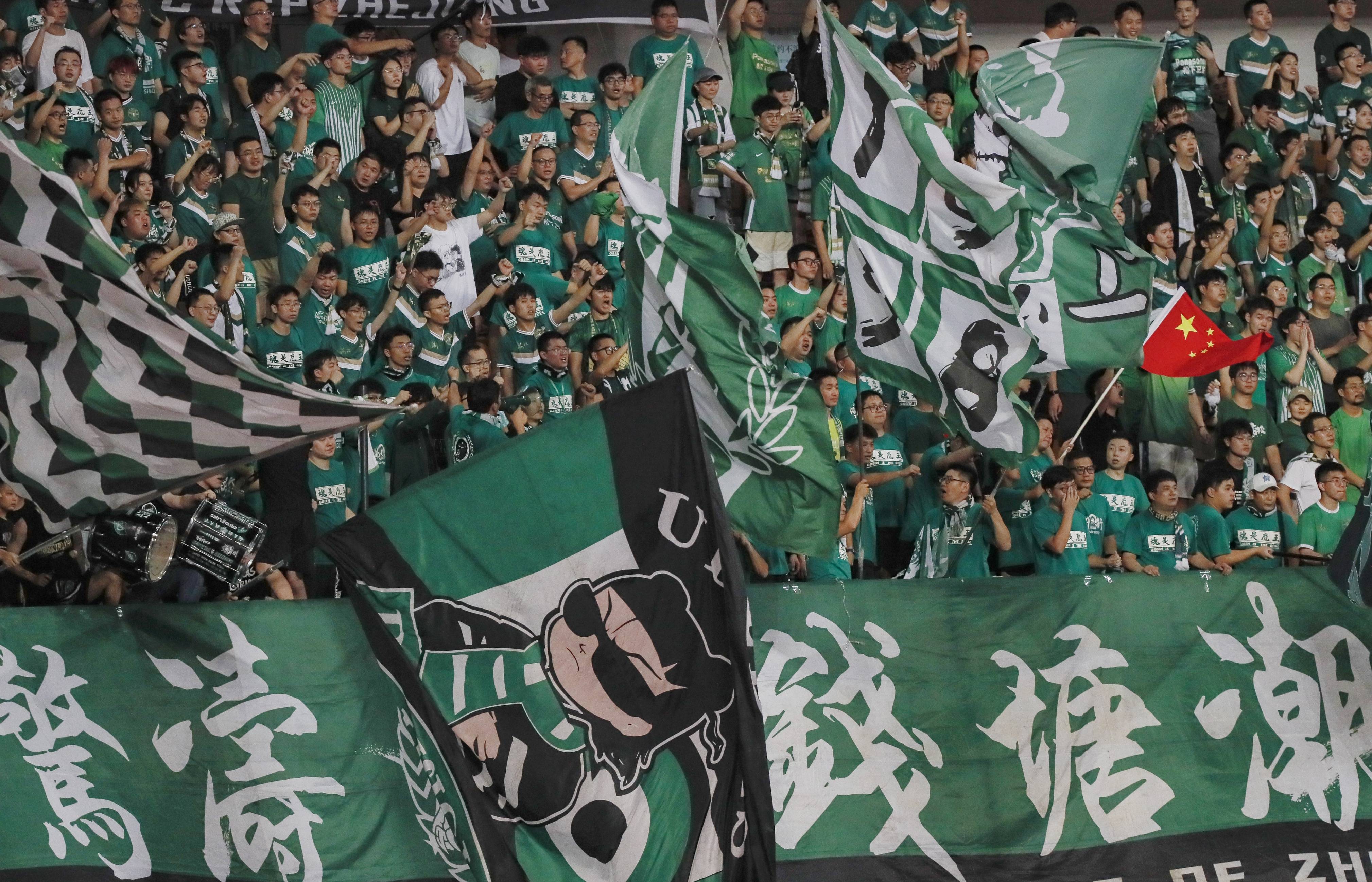 中超豪强惨遭逆转,新赛季挑战凶险 中超豪强惨遭逆转,新赛季挑战凶险