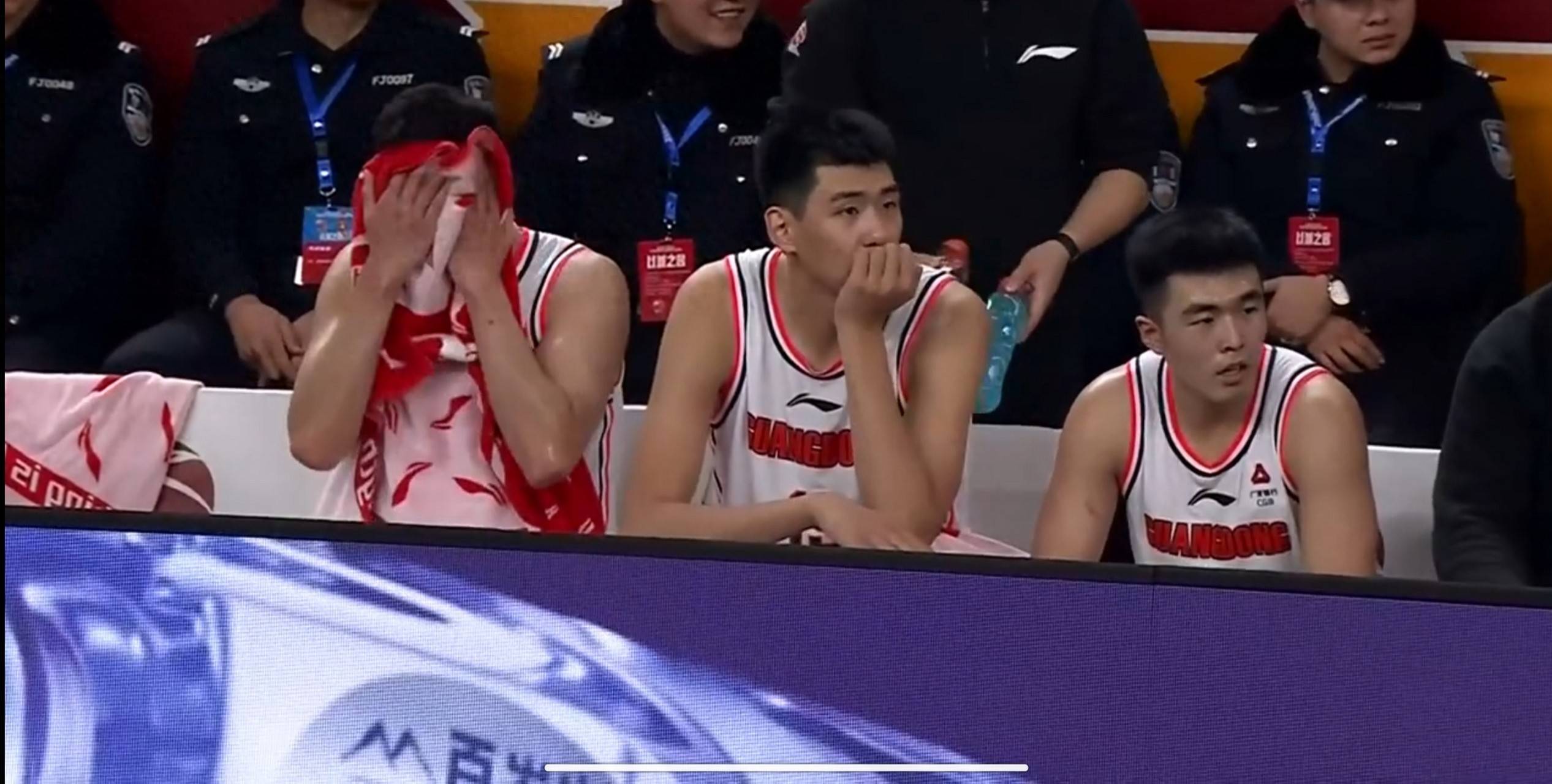 PG电子官网-山西男篮惨败宿敌，遗憾无缘下一轮