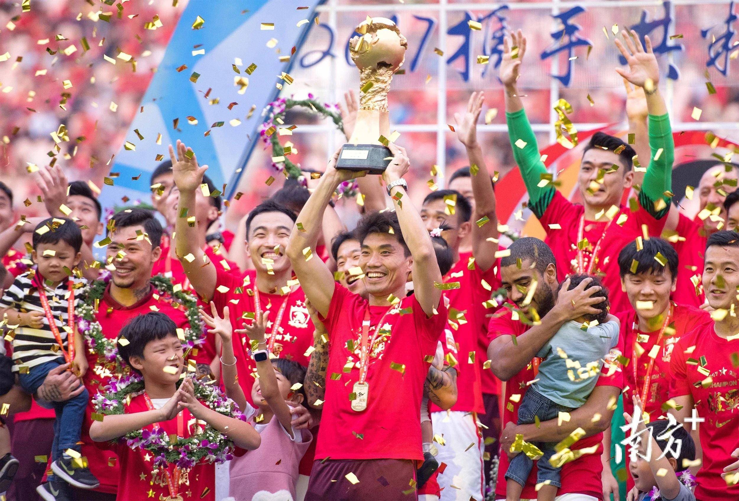 全国足球比赛冠军由哪队夺得 全国足球比赛冠军由哪队夺得