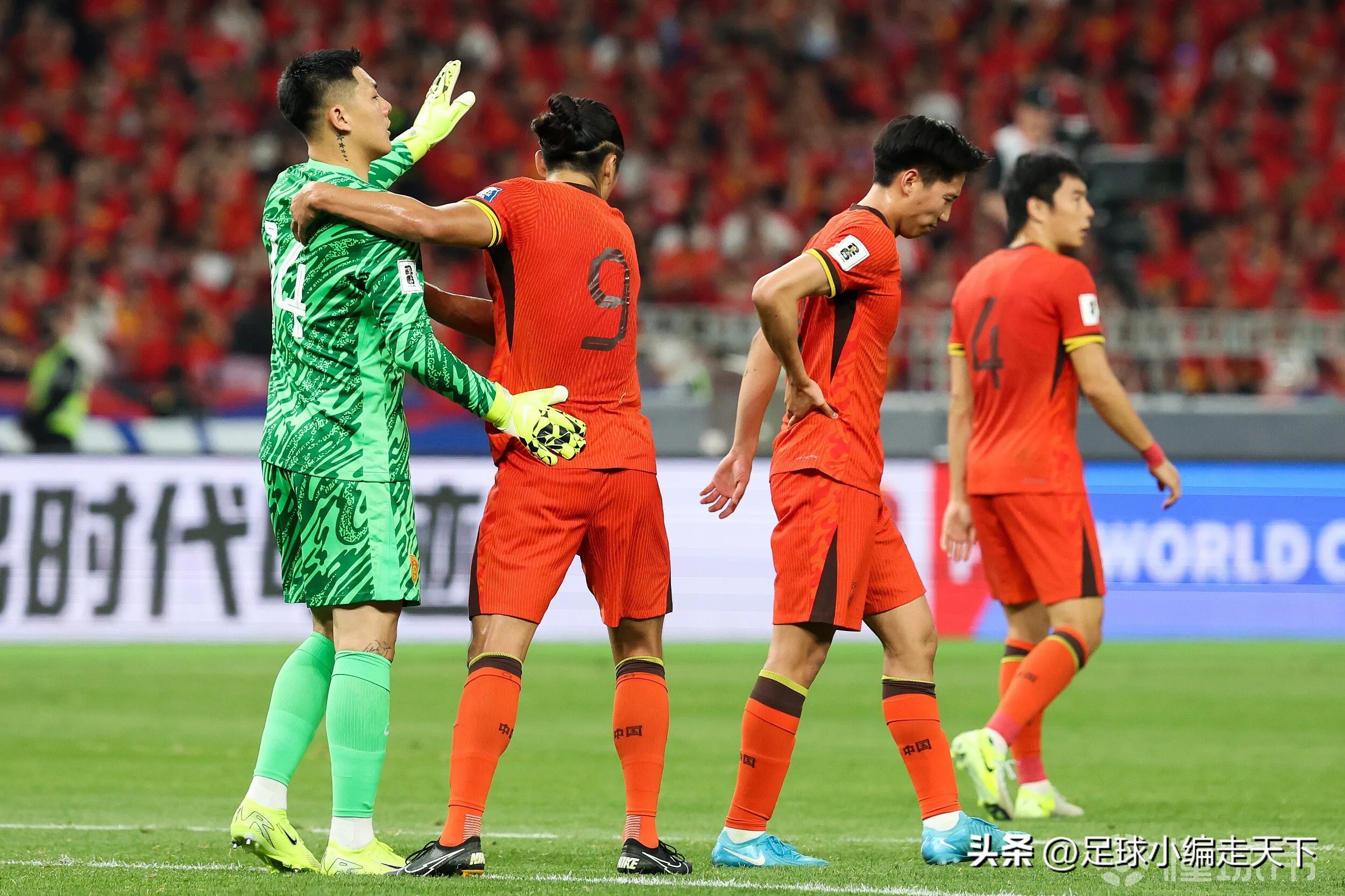 中超豪门争霸,赛场上决战呼声高涨 中超豪门争霸,赛场上决战呼声高涨