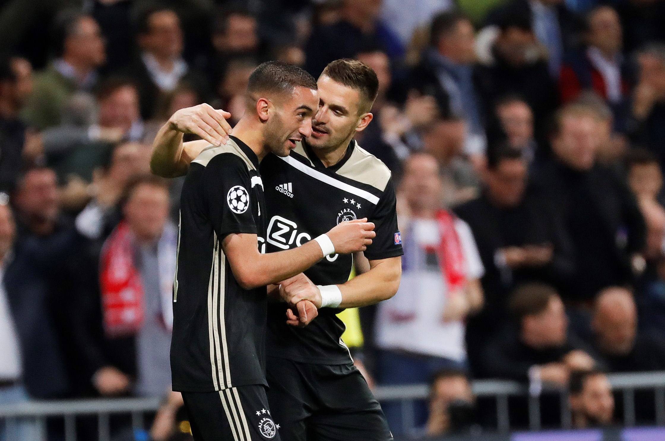 PG电子试玩官网-维罗纳主场惊险取胜，信心大增