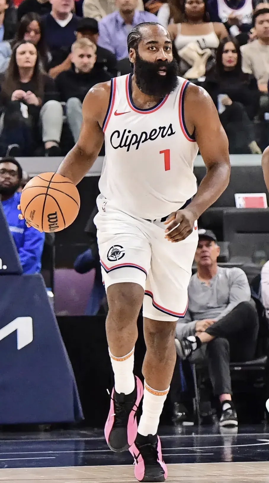 火箭队疯狂连胜，哈登稳健发挥积攒胜利