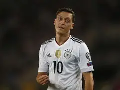 厄齐尔重回首发,阿森纳连胜三场 厄齐尔重回首发,阿森纳连胜三场