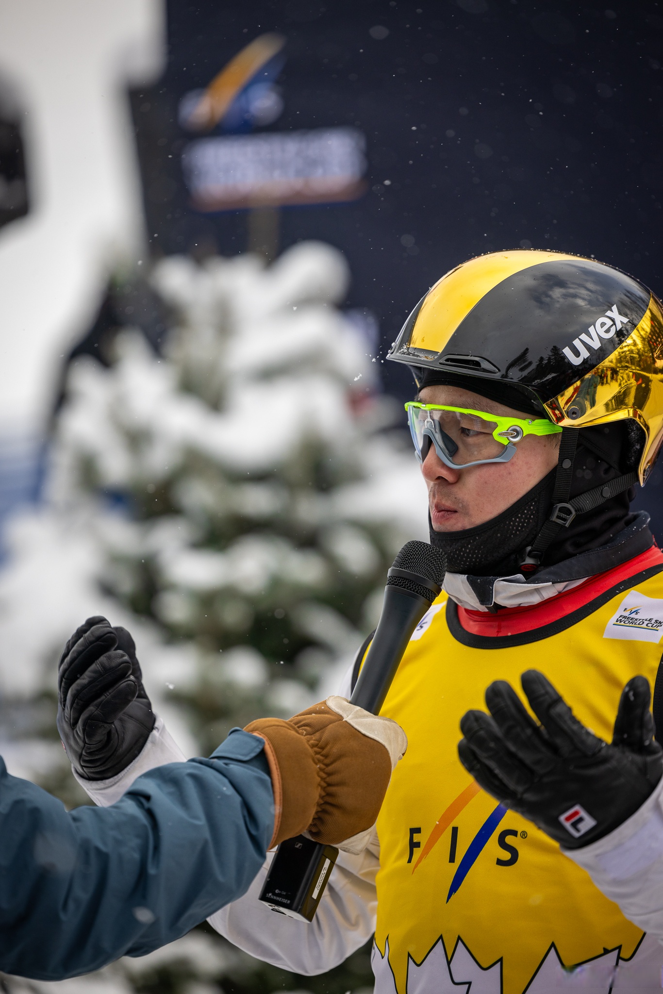 PG电子官网入口-丹麦运动员勇攀高峰，闪耀赛场