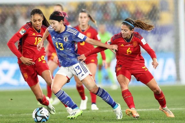 PG电子官网入口-加拿大女足表现出色，成功晋级八强