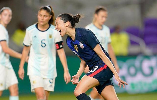 阿根廷女足比赛中展现出强大实力 阿根廷女足比赛中展现出强大实力