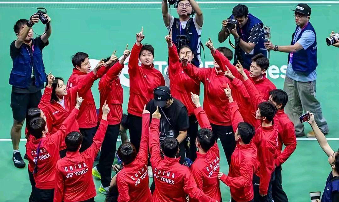 冠军球队迎来关键战役,冲刺进程受阻 冠军球队迎来关键战役,冲刺进程受阻