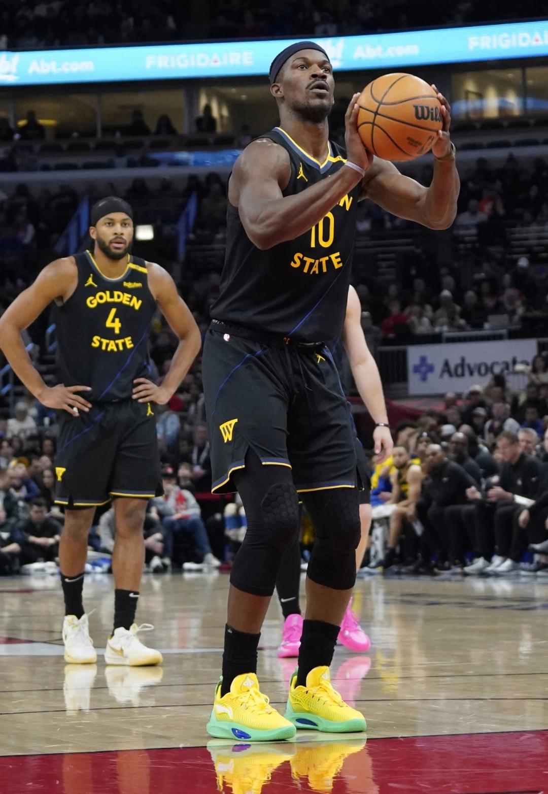 PG电子试玩官网-勇士双核再度联手夺回领先地位