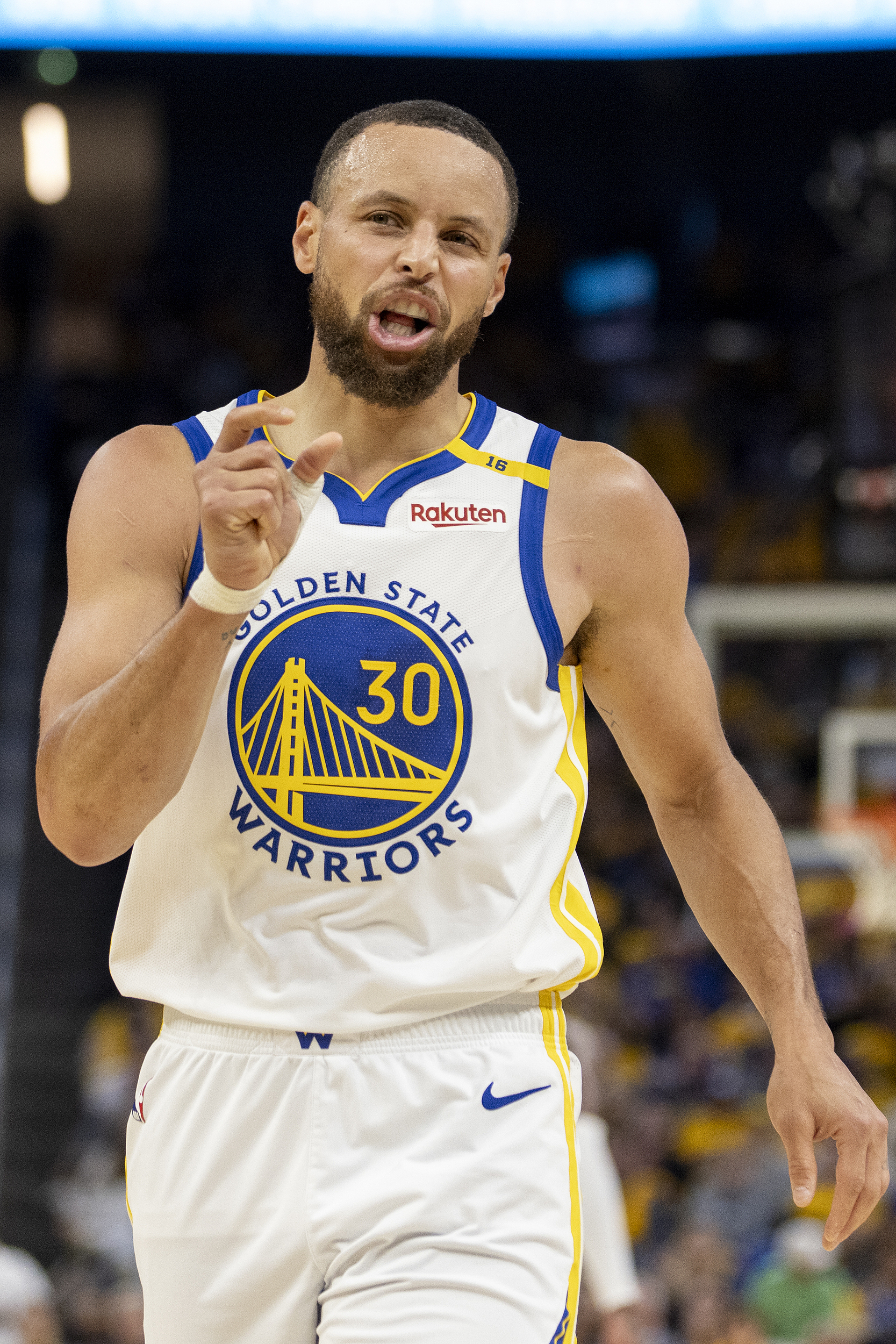 PG电子官网入口-包含勇士队总冠军悬念再次拉开，期待下一场比赛的词条