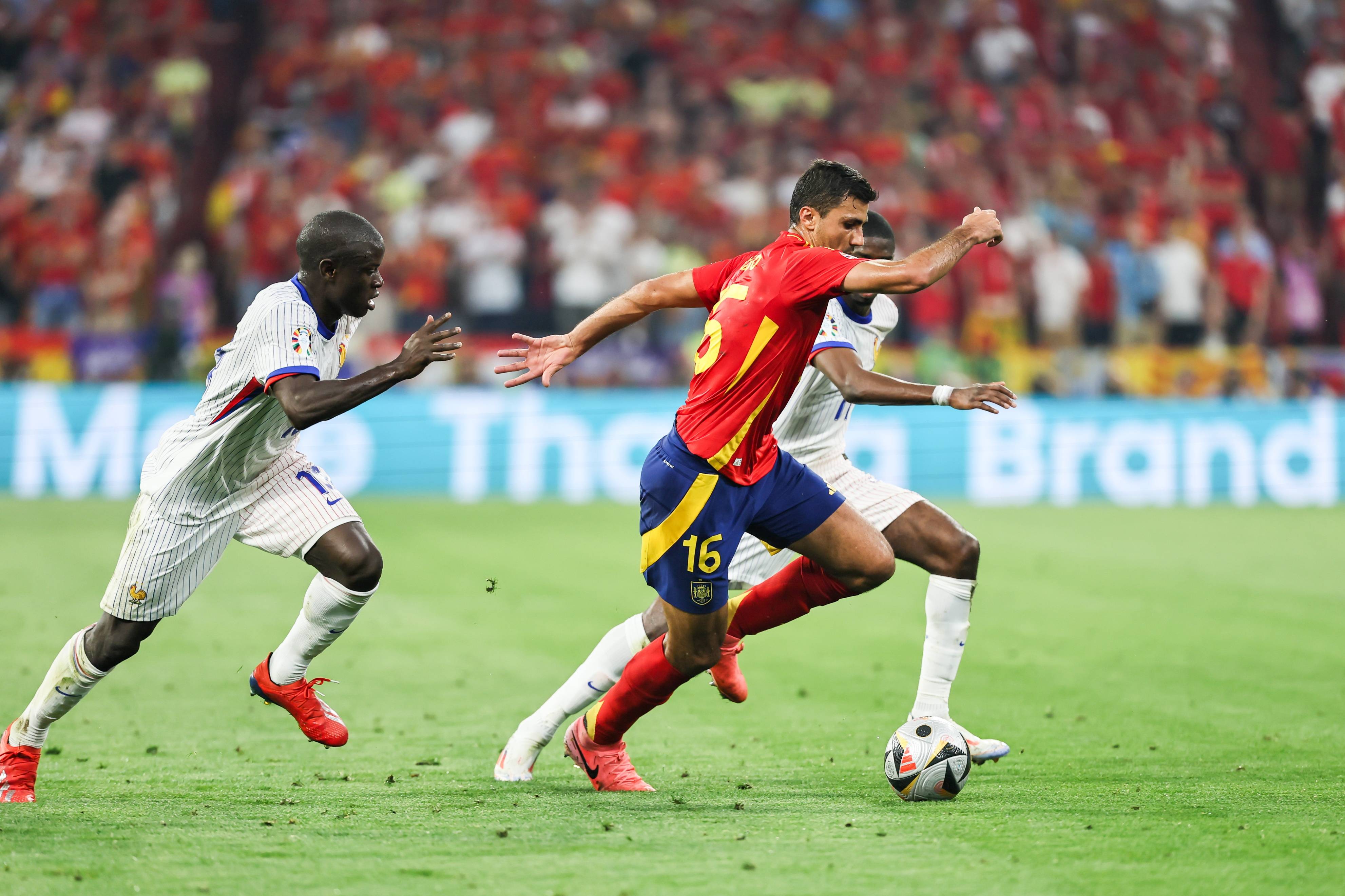 PG Soft Gaming-欧洲杯比赛大热门齐聚，谁能夺得冠军？