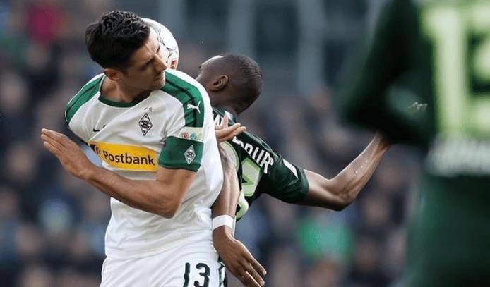 关于霍芬海姆主场获胜,击败了法兰克福的信息 关于霍芬海姆主场获胜,击败了法兰克福的信息